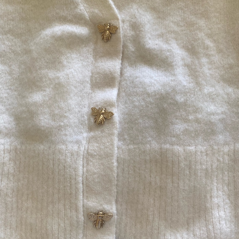 & Other Stories Cream V-Neck Cropped Cardigan with Gold Buttons - Picture 5 of 6